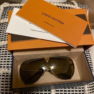 Louis Vuitton Aviator Sunglasses